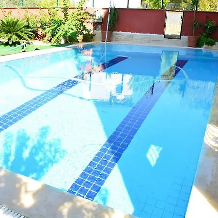 Semesterbostad Ormanin Icinde Genis Havuzlu Triplex Manavgat